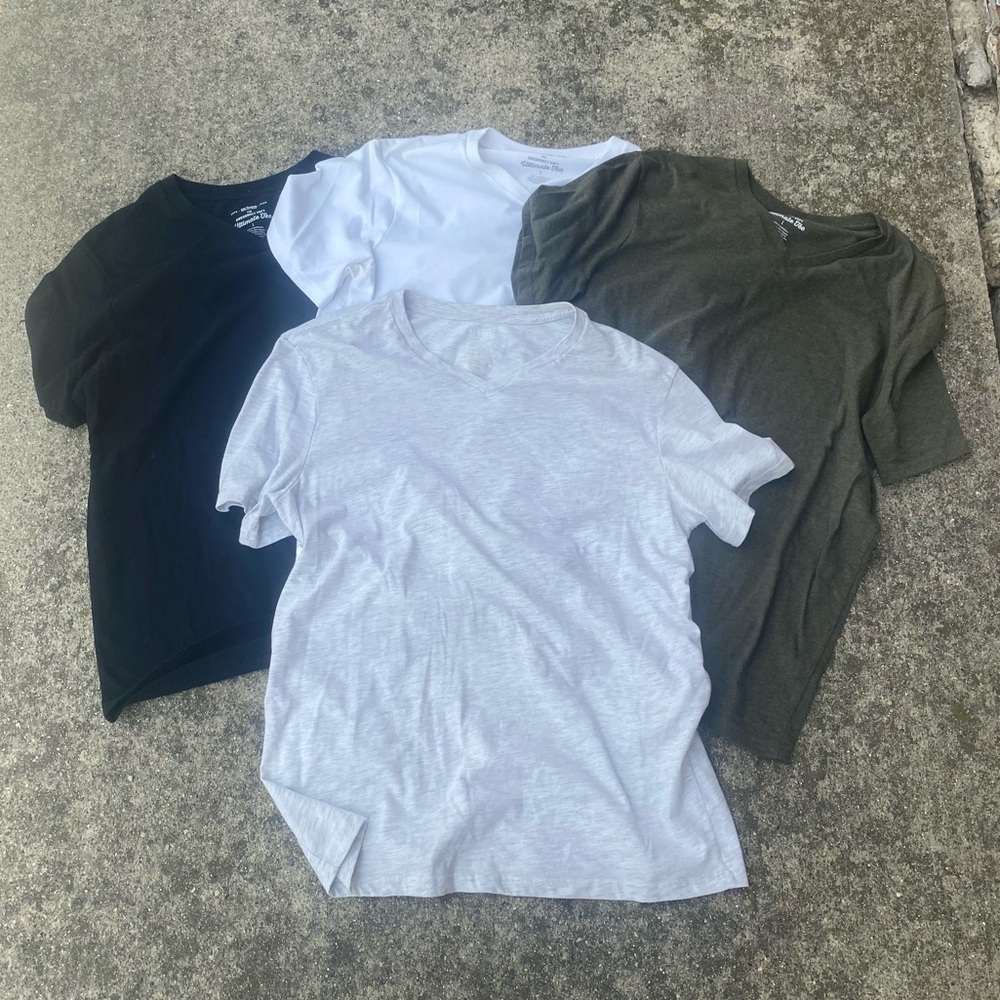 Urban Pipeline V-neck [4 pack] Men’s Large t-shirt